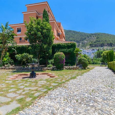 Hotel Rural Sierra Tejeda Alcaucín エクステリア 写真