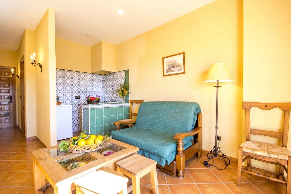 Hotel Rural Sierra Tejeda Alcaucín エクステリア 写真