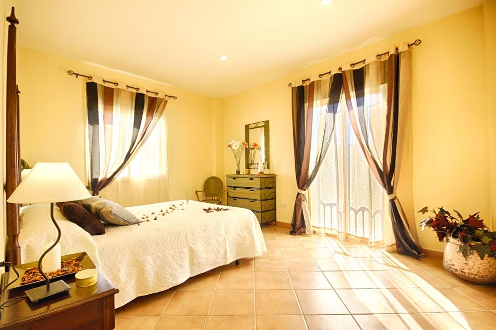 Hotel Rural Sierra Tejeda Alcaucín エクステリア 写真