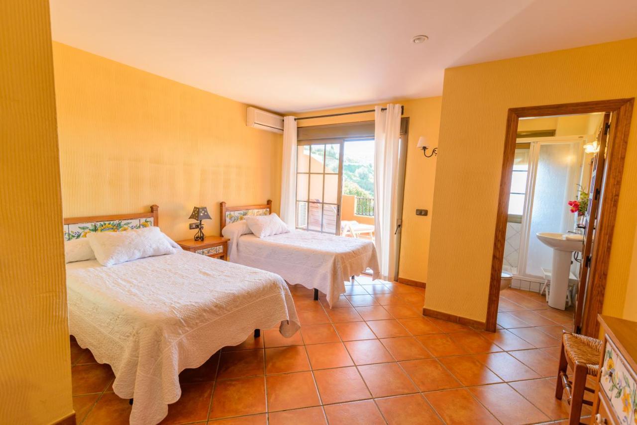 Hotel Rural Sierra Tejeda Alcaucín エクステリア 写真