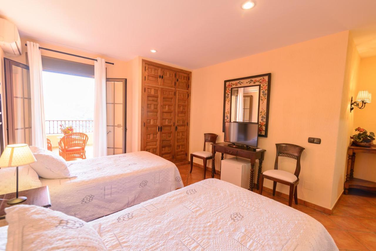 Hotel Rural Sierra Tejeda Alcaucín エクステリア 写真
